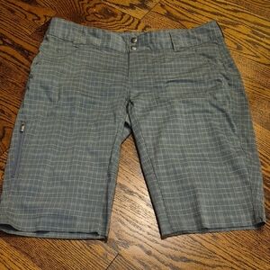 Women's Columbia Green Checkered Bermuda Shorts
